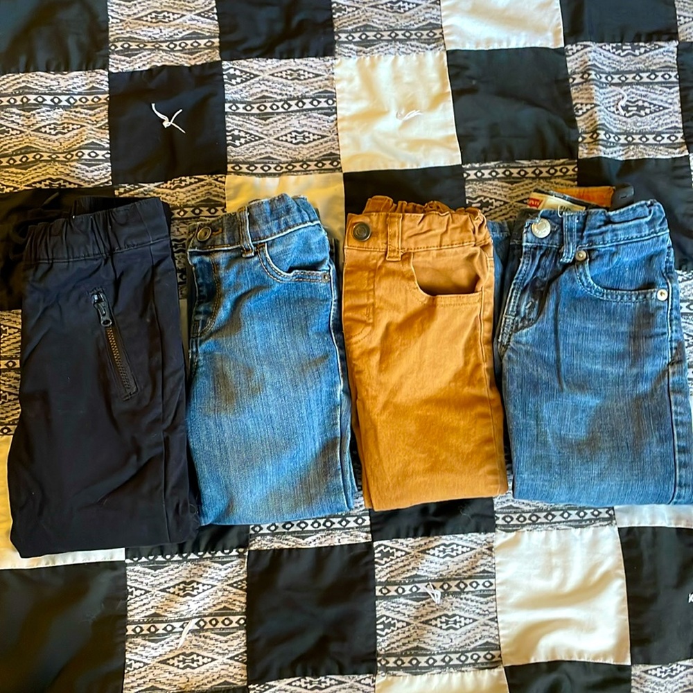 Lot of 4 boys pants size 4T